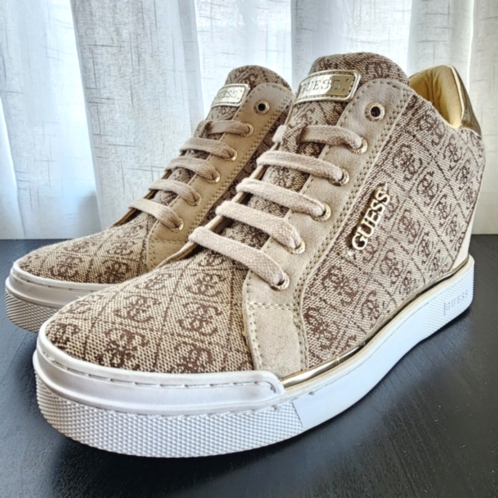 Guess Flowurs 2 Brown multi-fabric 8.5M womens fashion wedge sneaker